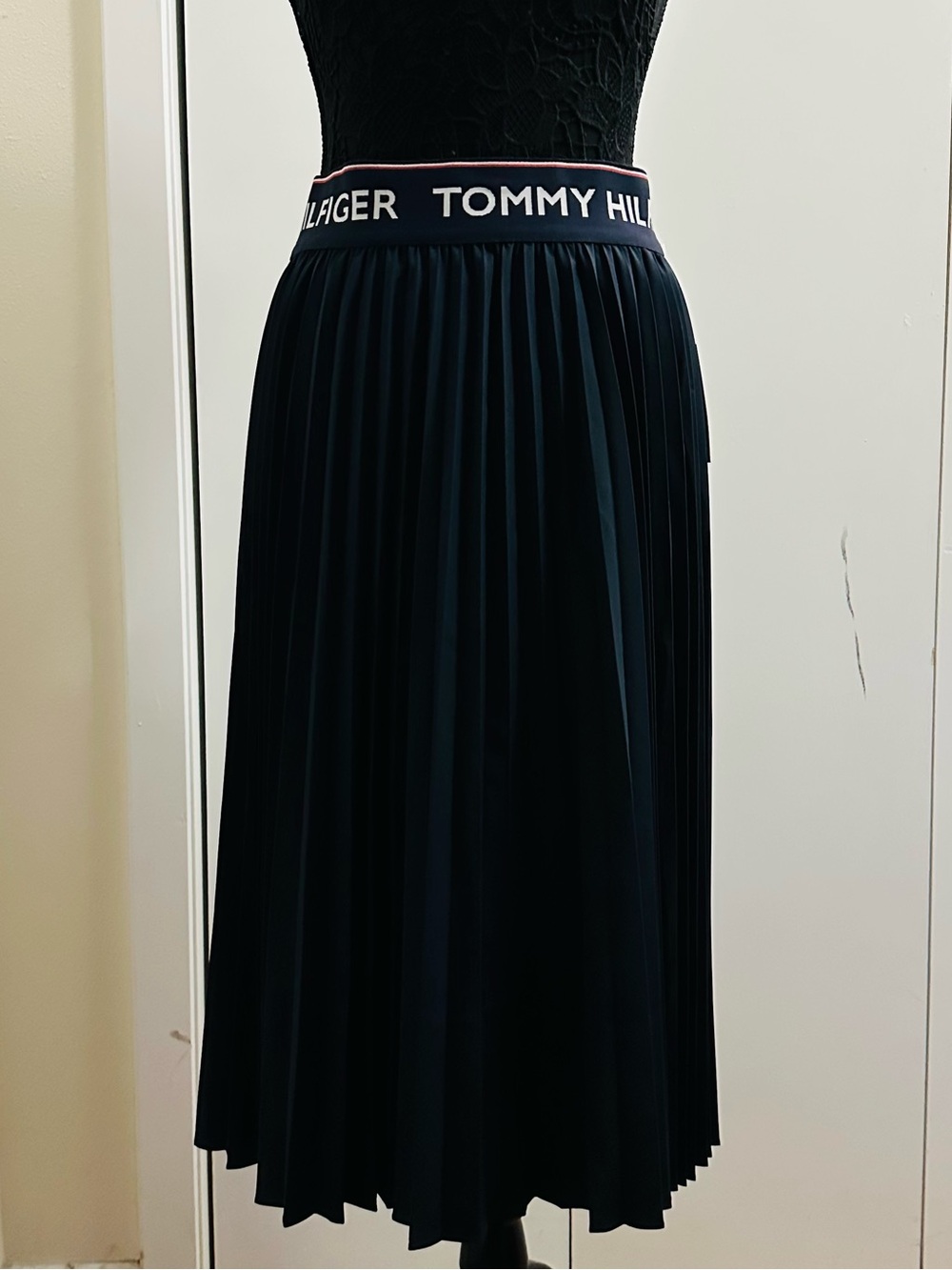 Tommy Hilfiger Pleated Midi Skirt Logo Waistband Navy Size S